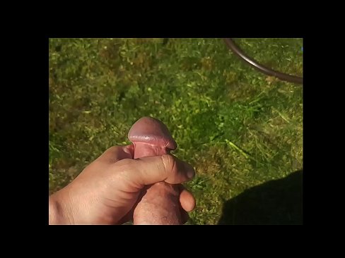 ❤️ Hot hottie får den rosa fitten hennes knullet og kommer med en sprut i en sommerhage Porno ved no.https-tubsexer.ru ❌️